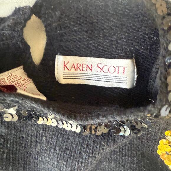 Karen Scott Vintage Christmas Sequin Black Sweater Silk Rabbit Hair sz M - Picture 5 of 6